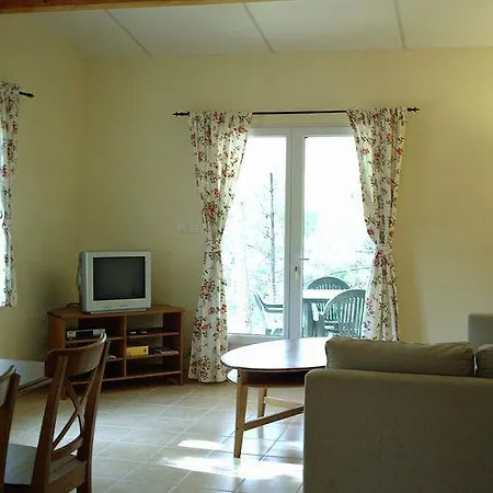 Cozy Bungalow In The Authentic French Countryside Brossac